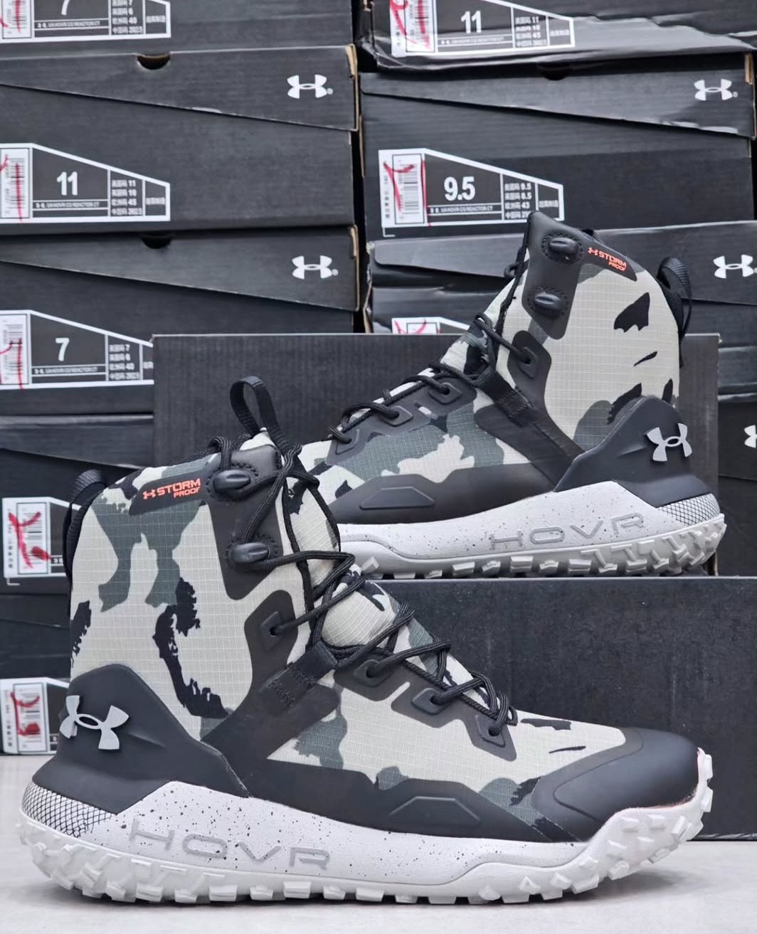 کتونی طبیعت گردی آندر آرمور مدل هاورداون ساخت ویتنام Under armor  hovr سایز ۴۰ ۴۱ ۴۲ ۴۳ ۴۴ ۴۵ فروش تکی و عمده ضمانت کیفیت ویتنام