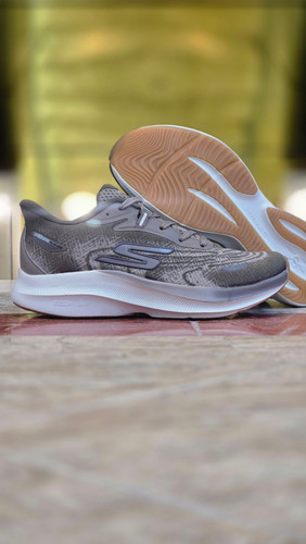 کتونی اسکیچرز اسلیپ مستر کوالیتی A/اصل ویتنام /Skechers Slip-ins Max Cushioning /سایز ۴۰ ۴۱ ۴۲ ۴۳ ۴۴ ۴۵/فروش تکی و عمده