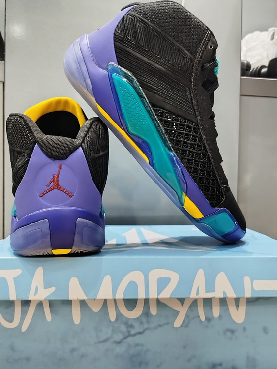 خرید پر فروش کتونی نایک ایر جردن ۳۸/Nike Air Jordan 38/سایز ۴۴/فروش تکی و عمده/ضمانت کیفیت کالا