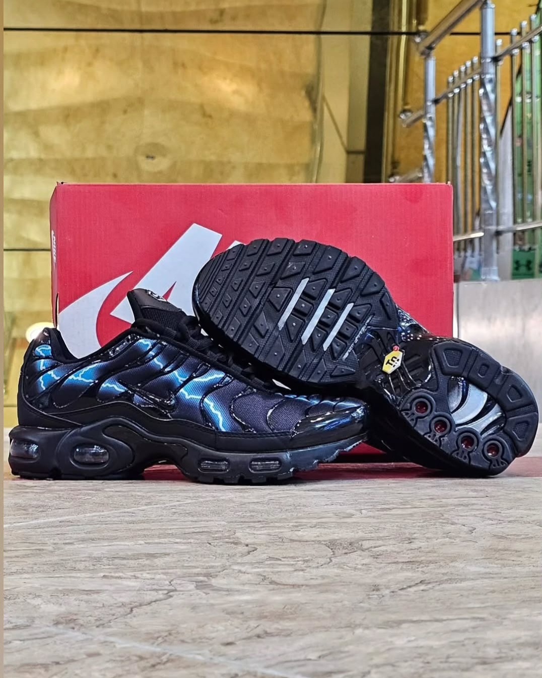 کتونی نایک رانینگ ایر مکس پلاس TNمشکی/Nike Air Max Plus/سایز ۴۰ ۴۱ ۴۲ ۴۳ ۴۴ ۴۵/ ساخت ویتنام/فروش تکی و عمده/ ضمانت کالا و کیفیت مستر کوالیتیA