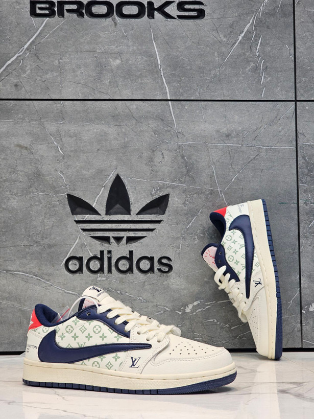 کتونی اسپرت نایک ایر جردن وان لو مستر کوالیتی /Nike Air Jordan 1 Low /ساخت ویتنام/سایز ۳۷ ۳۸ ۳۹ ۴۰/فروش تکی و عمده/ضمانت کیفیت کالا