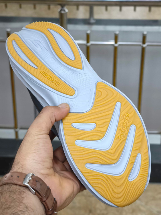 کتونی مسترکوالیتی اسکیچرز اسلیپ اینس/ساخت ویتنام /Skechers Slip-ins Max Cushioning /سایز ۴۰ ۴۱ ۴۲ ۴۳ ۴۴ ۴۵/فروش تکی و عمده/ضمانت کالا