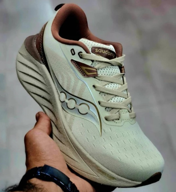 کتونی رانینگ و پیاده رویی ساکونی تریمپ۲۲/ Saucony Triumph 22/ساخت ویتنام/سایز ۳۶الی ۴۶/ضمانت کیفیت کالا/فروش تکی و عمده