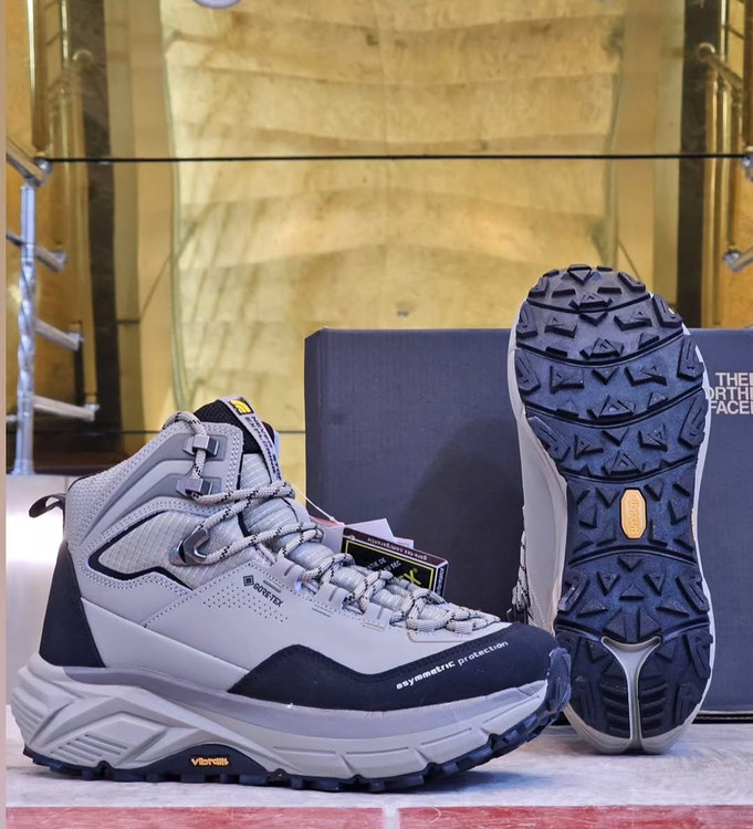 بوت کوهنوردی نورث فیس Gore-Tex /Vibram/The North Face/سایز ۴۰ ۴۱ ۴۲ ۴۳ ۴۴ ۴۵/ ضمانت اصالت کالا/فروش تکی و عمده