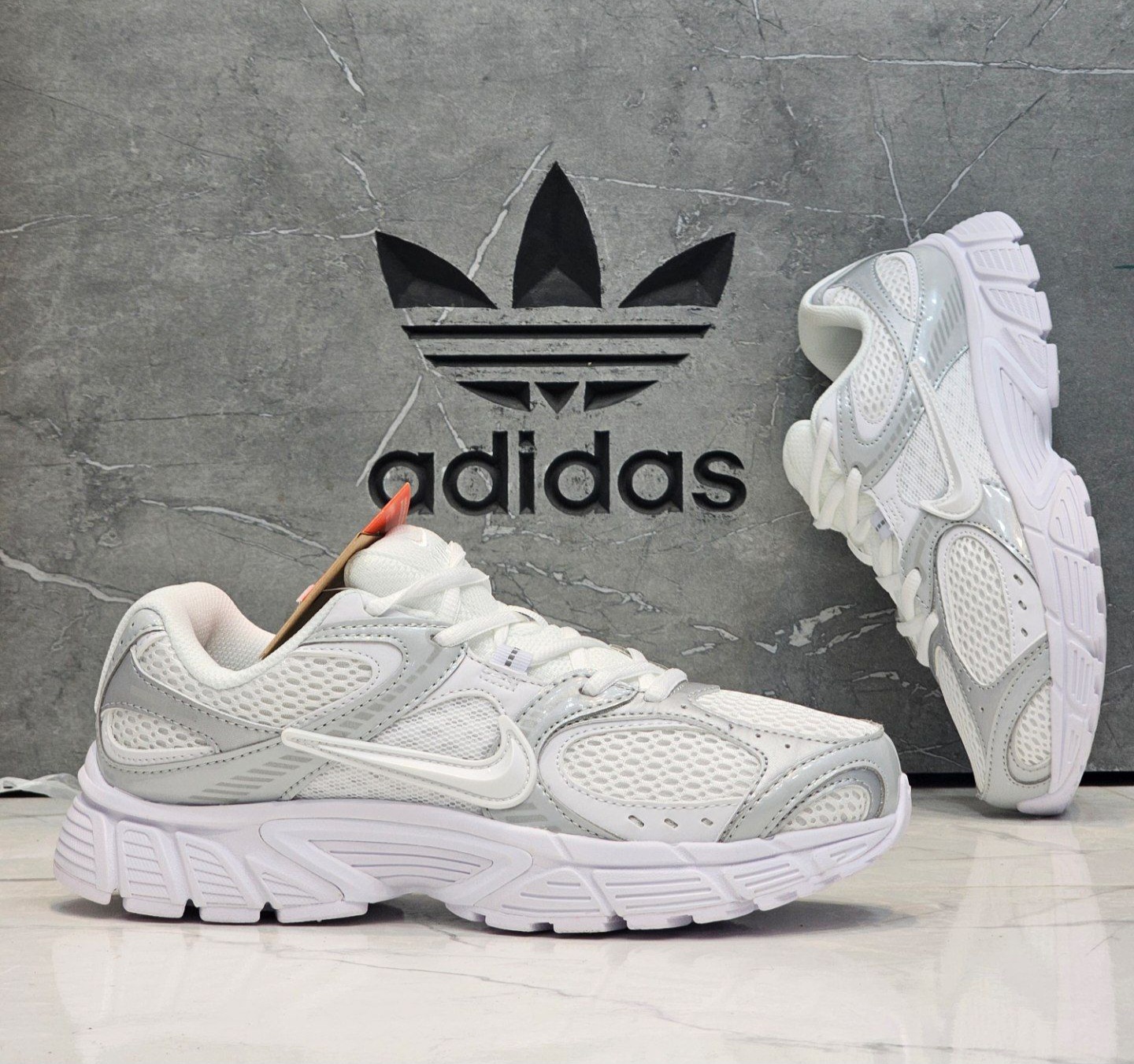 کتونی ویتنامی نایک وی فایو کیNike v5k run/سایز۳۷ ۳۸ ۳۹ ۴۰ ۴۱ ۴۲ ۴۳ ۴۴ ۴۵/ ساخت ویتنام/فروش عمده و تک/ضمانت کالا