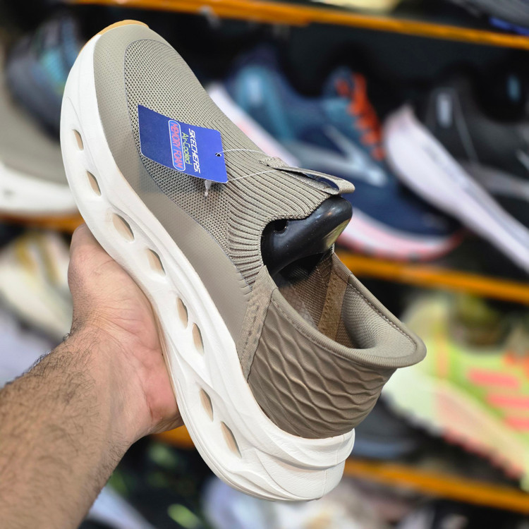 کتونی ویتنامی اسکیچرز اسلیپ اینس/ بدون بند/ سبک و طبی و راحت /Skechers Slip _Ins/سایز ۴۰الی۴۵/ساخت ویتنام/فروش تکی و عمده/ضمانت کیفیت کالا