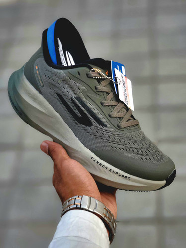 کتونی مسترکوالیتی اسکیچرزهایپربرست کربن رانینگ و پیاده رویی/Skechers Hyper Burst Carbon/ساخت ویتنام/سایز ۴۰ ۴۱ ۴۲ ۴۳ ۴۴ ۴۵/فروش تکی و عمده/ضمانت کیفیت کالا