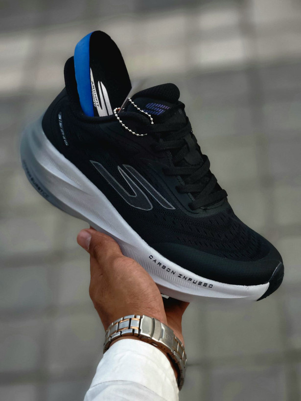 کتونی مسترکوالیتی اسکیچرزهایپربرست کربن رانینگ و پیاده رویی/Skechers Hyper Burst Carbon/ساخت ویتنام/سایز ۴۰ ۴۱ ۴۲ ۴۳ ۴۴ ۴۵/فروش تکی و عمده/ضمانت کیفیت کالا