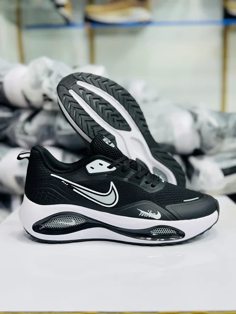 کتونی ویتنامی نایک ایر زوم وینفلو 2/سایز 40 ۴۱ ۴۲ ۴۳ ۴۴ ۴۵/Nike Air Zoom Winflo 2/ساخت ویتنام جعبه بارکد دار/ فروش ویژه