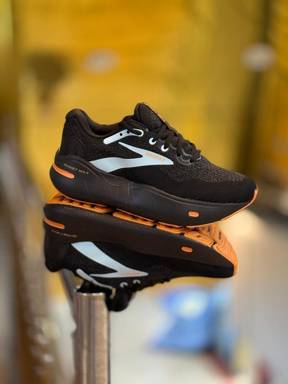 کتونی رانینگ و پیاده روی بروکس گاست مکس/Brooks ghost max/ساخت ویتنام/سایز40 41 42 43 44 45/ضمانت اصالت کالا/فروش تکی و عمده