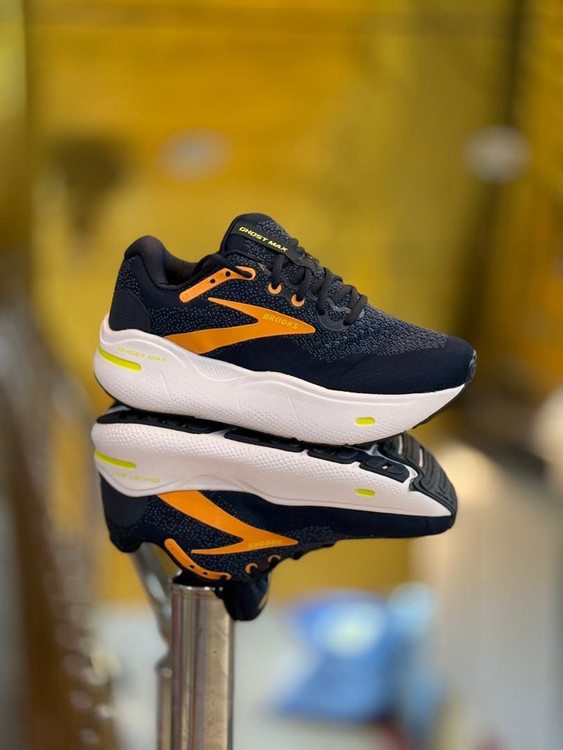 کتونی رانینگ و پیاده روی بروکس گاست مکس/Brooks ghost max/ساخت ویتنام/سایز40 41 42 43 44 45/ضمانت اصالت کالا/فروش تکی و عمده
