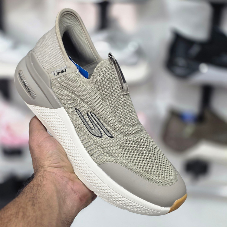 کتونی طبی اسکیچرز بدون بند اسلیپ اینس/سبک و طبی و راحت/Skechers Slip _Ins Ultra Go Sole Memory Foam /سایز ۴۰ ۴۱ ۴۲ ۴۳ ۴۴ ۴۵/ساخت ویتنام /فروش تکی و عمده/ضمانت اصالت کالا