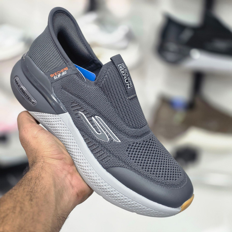 کتونی طبی اسکیچرز بدون بند اسلیپ اینس/سبک و طبی و راحت/Skechers Slip _Ins Ultra Go Sole Memory Foam /سایز ۴۰ ۴۱ ۴۲ ۴۳ ۴۴ ۴۵/ساخت ویتنام /فروش تکی و عمده/ضمانت اصالت کالا