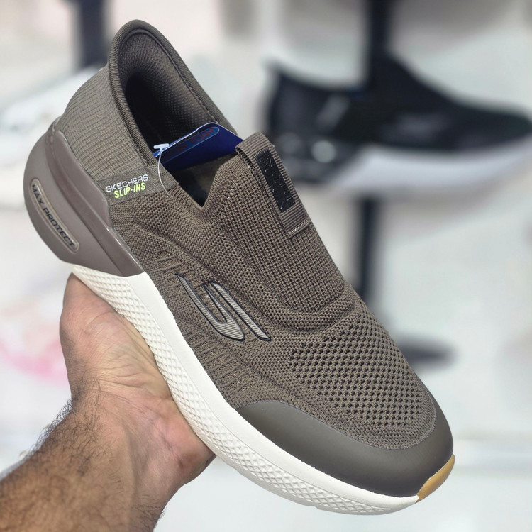 کتونی طبی اسکیچرز بدون بند اسلیپ اینس/سبک و طبی و راحت/Skechers Slip _Ins Ultra Go Sole Memory Foam /سایز ۴۰ ۴۱ ۴۲ ۴۳ ۴۴ ۴۵/ساخت ویتنام /فروش تکی و عمده/ضمانت اصالت کالا
