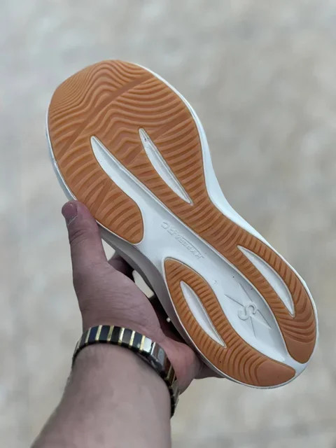 کتونی طبی اسکیچرز بدون بند اسلیپ اینس/سبک و طبی و راحت/Skechers Slip _Ins Ultra Go Sole Memory Foam /سایز ۴۰ ۴۱ ۴۲ ۴۳ ۴۴ ۴۵/ساخت ویتنام /فروش تکی و عمده/ضمانت اصالت کالا