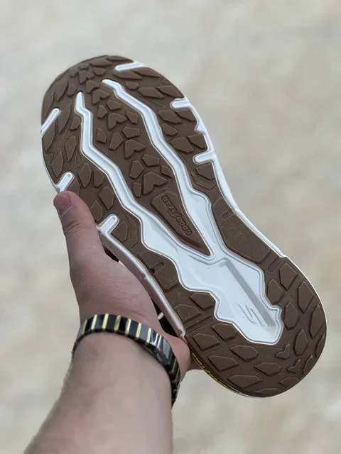 کتونی طبی اسکیچرز بدون بند اسلیپ اینس/سبک و طبی و راحت/Skechers Slip _Ins Ultra Go Sole Memory Foam /سایز ۴۰ ۴۱ ۴۲ ۴۳ ۴۴ ۴۵/ساخت ویتنام /فروش تکی و عمده/ضمانت اصالت کالا