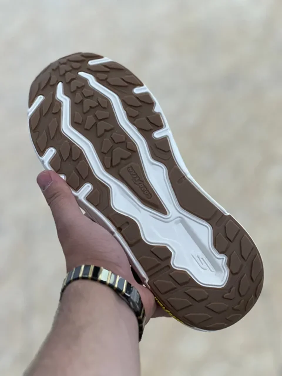 کتونی طبی اسکیچرز بدون بند اسلیپ اینس/سبک و طبی و راحت/Skechers Slip _Ins Ultra Go Sole Memory Foam /سایز ۴۰ ۴۱ ۴۲ ۴۳ ۴۴ ۴۵/ساخت ویتنام /فروش تکی و عمده/ضمانت اصالت کالا
