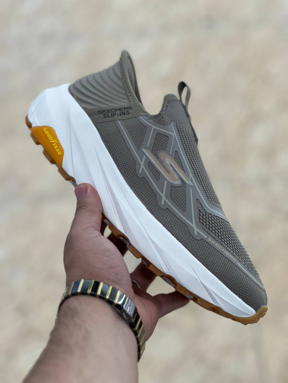 کتونی طبی اسکیچرز بدون بند اسلیپ اینس/سبک و طبی و راحت/Skechers Slip _Ins Ultra Go Sole Memory Foam /سایز ۴۰ ۴۱ ۴۲ ۴۳ ۴۴ ۴۵/ساخت ویتنام /فروش تکی و عمده/ضمانت اصالت کالا