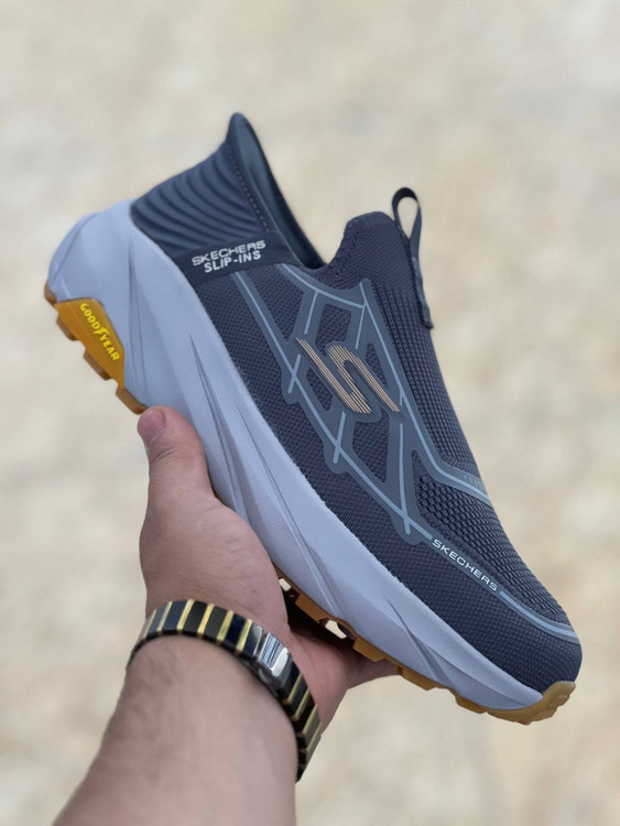 کتونی طبی اسکیچرز بدون بند اسلیپ اینس/سبک و طبی و راحت/Skechers Slip _Ins Ultra Go Sole Memory Foam /سایز ۴۰ ۴۱ ۴۲ ۴۳ ۴۴ ۴۵/ساخت ویتنام /فروش تکی و عمده/ضمانت اصالت کالا