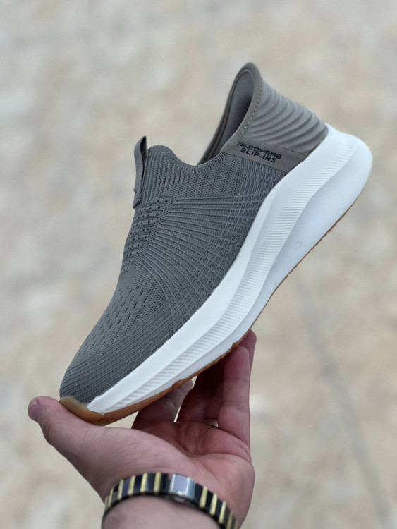 کتونی طبی اسکیچرز بدون بند اسلیپ اینس/سبک و طبی و راحت/Skechers Slip _Ins Ultra Go Sole Memory Foam /سایز ۴۰ ۴۱ ۴۲ ۴۳ ۴۴ ۴۵/ساخت ویتنام /فروش تکی و عمده/ضمانت اصالت کالا