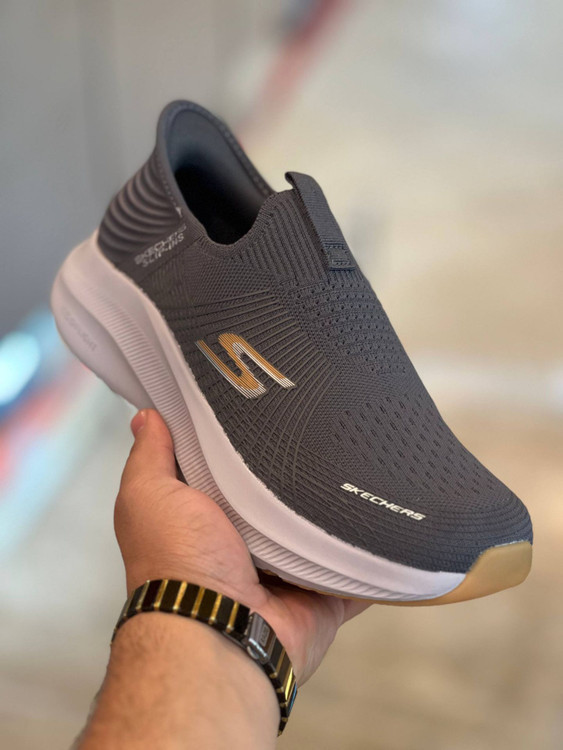 کتونی طبی اسکیچرز بدون بند اسلیپ اینس/سبک و طبی و راحت/Skechers Slip _Ins Ultra Go Sole Memory Foam /سایز ۴۰ ۴۱ ۴۲ ۴۳ ۴۴ ۴۵/ساخت ویتنام /فروش تکی و عمده/ضمانت اصالت کالا
