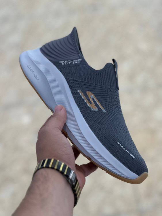 کتونی طبی اسکیچرز بدون بند اسلیپ اینس/سبک و طبی و راحت/Skechers Slip _Ins Ultra Go Sole Memory Foam /سایز ۴۰ ۴۱ ۴۲ ۴۳ ۴۴ ۴۵/ساخت ویتنام /فروش تکی و عمده/ضمانت اصالت کالا