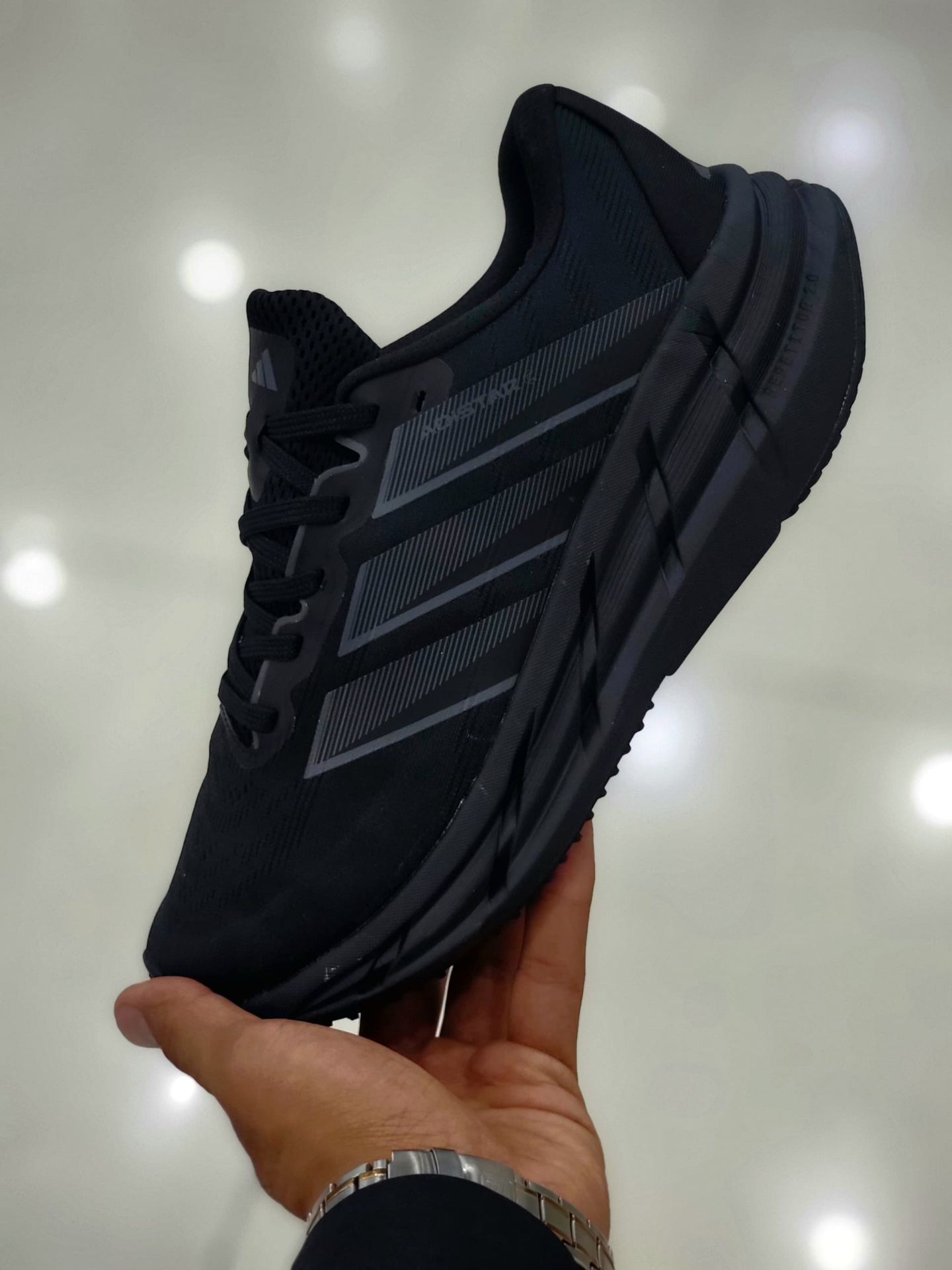کتونی آدیداس ادیستارAdidas Adistar CS ساخت ویتنام سایز ۴۰ ۴۱ ۴۲ ۴۳ ۴۴ ۴۵همراه با جعبه فروش تکی و عمده ضمانت اصالت کالا کیفیت مسترکوالیتی