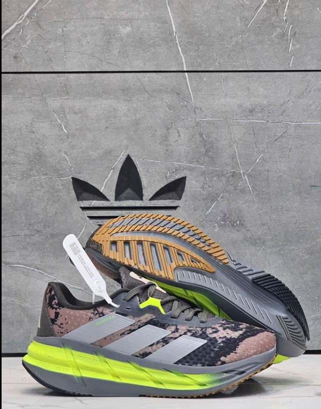 کتونی آدیداس ادیستارAdidas Adistar CS ساخت ویتنام سایز ۴۰ ۴۱ ۴۲ ۴۳ ۴۴ ۴۵همراه با جعبه فروش تکی و عمده ضمانت اصالت کالا کیفیت مسترکوالیتی