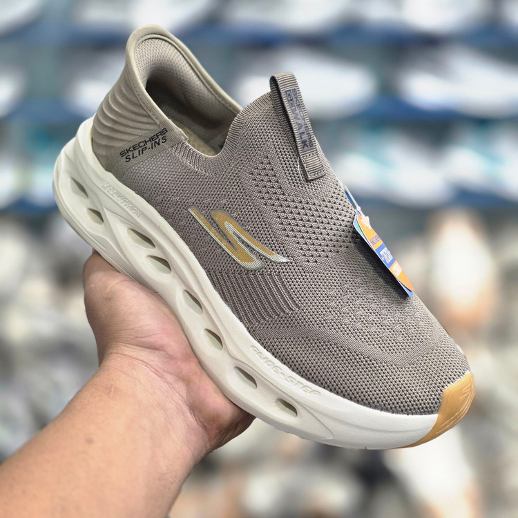 کفش اسکیچرز طبی و راحتی گو والکSkechers go walk/ساخت ویتنام/مخصوص پیاده روی و‌ روز مرگی/سایز ۴۰ 41 42 43 44 45/ضمانت اصالت کالا/کیفیت مسترکوالیتیA
