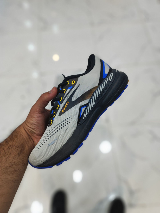 کتونی رانینگ بروکس آدرنالین جی تی اس ۲۳/Brooks Adrenaline GTS 23/ساخت ویتنام/سایز۴۰ ۴۱ ۴۲ ۴۳ ۴۴ ۴۵/ فروش تکی و عمده/تضمین کیفیت کالا