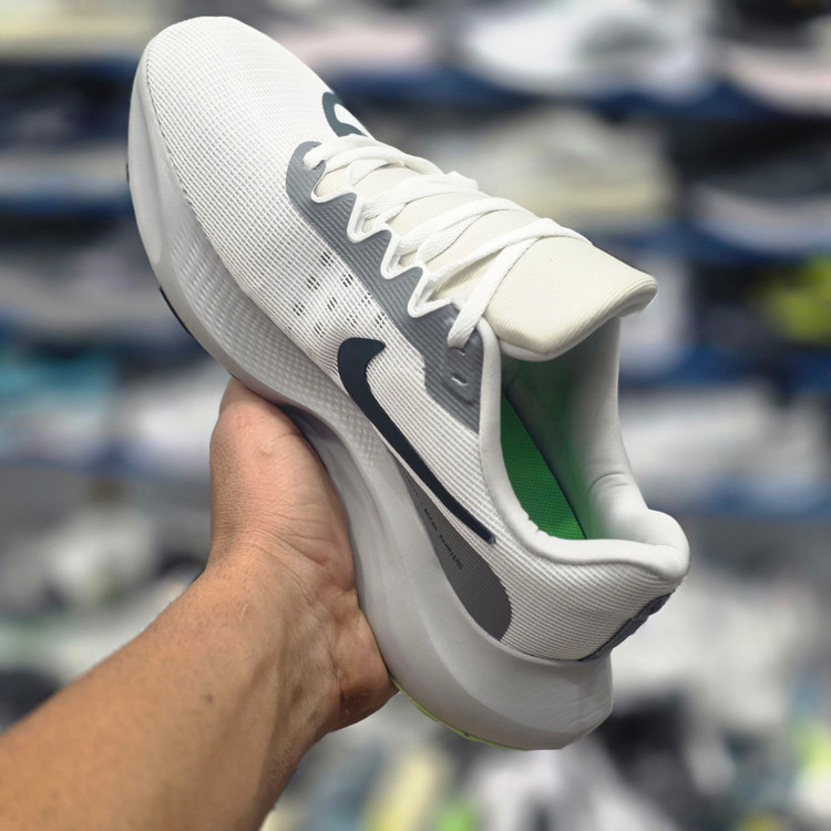 کتونی نایک زوم ایکس پیاده رویی و رانینگNike zoom x ساخت ویتنام سایز ۴۰ ۴۱ ۴۲ ۴۳ ۴۴ ۴۵ پایین ترین قیمت در ایران ضمانت اصالت کالا کیفیت مسترکوالیتی