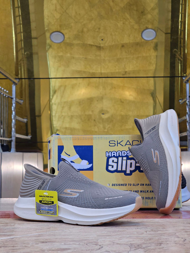 کتونی مردانه اسکیچرز اسلیپ اینز بدون بند مستردرجه ۱ /سبک و طبی و راحت/Skechers Slip _Ins /سایز ۴۰ ۴۱ ۴۲ ۴۳ ۴۴ ۴۵/ساخت ویتنام /فروش تکی و عمده/ضمانت اصالت کالا