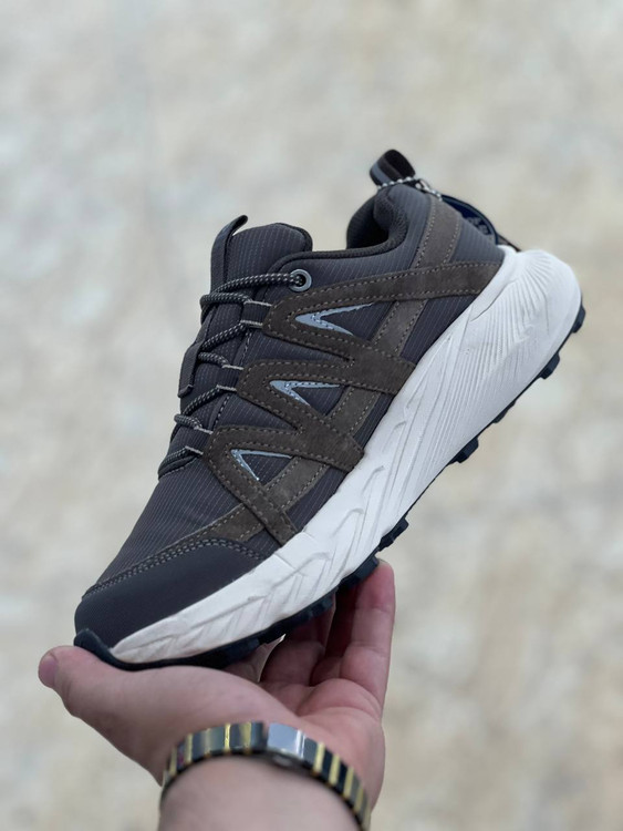 کتونی کلمبیا گورتکسColumbia GORE-TEX/ساخت ویتنام/سایز۴۰ ۴۱ ۴۲ ۴۳ ۴۴ ۴۵ زیره ویبرام/رویه چرم ضد آب و گورتکس / ضمانت اصالت کالا/کیفیت مسترکوالیتی