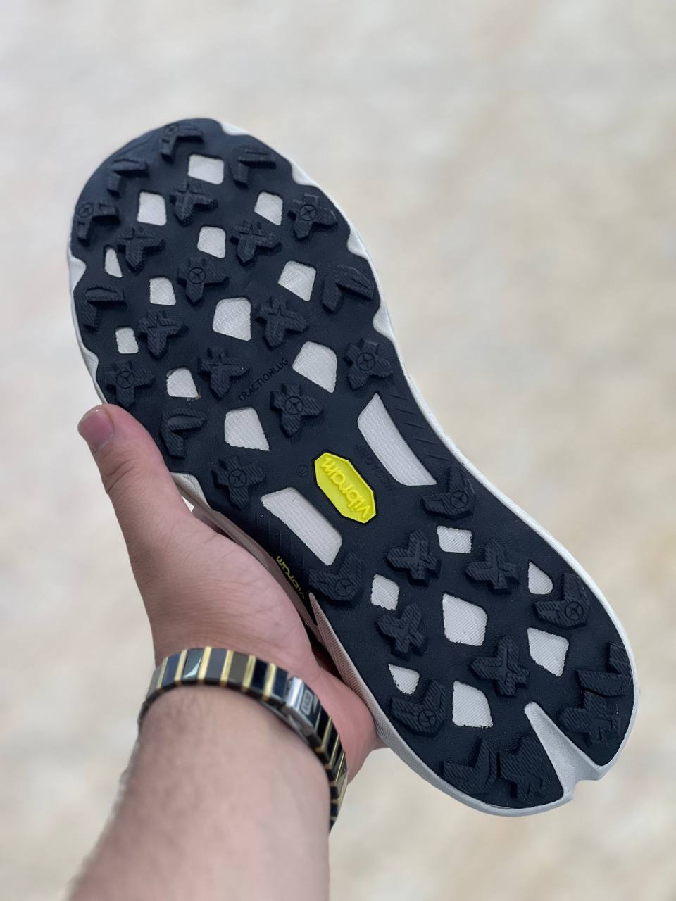 کتونی مسترکوالیتی طبیعت گردی کلمبیا ضدآب مردانه/سایز 40 الی 45/Columbia GORE-TEX/ضمانت کالا/فروش تک و عمده