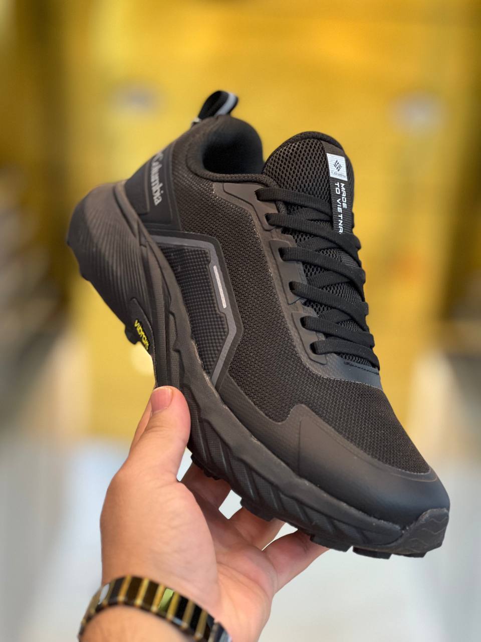 کتونی مسترکوالیتی طبیعت گردی کلمبیا ضدآب مردانه/سایز 40 الی 45/Columbia GORE-TEX/ضمانت کالا/فروش تک و عمده
