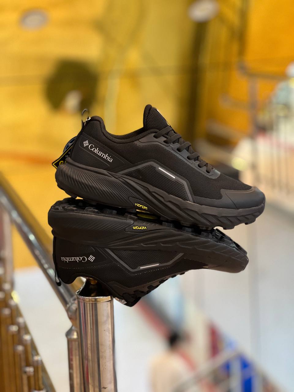 کتونی مسترکوالیتی طبیعت گردی کلمبیا ضدآب مردانه/سایز 40 الی 45/Columbia GORE-TEX/ضمانت کالا/فروش تک و عمده