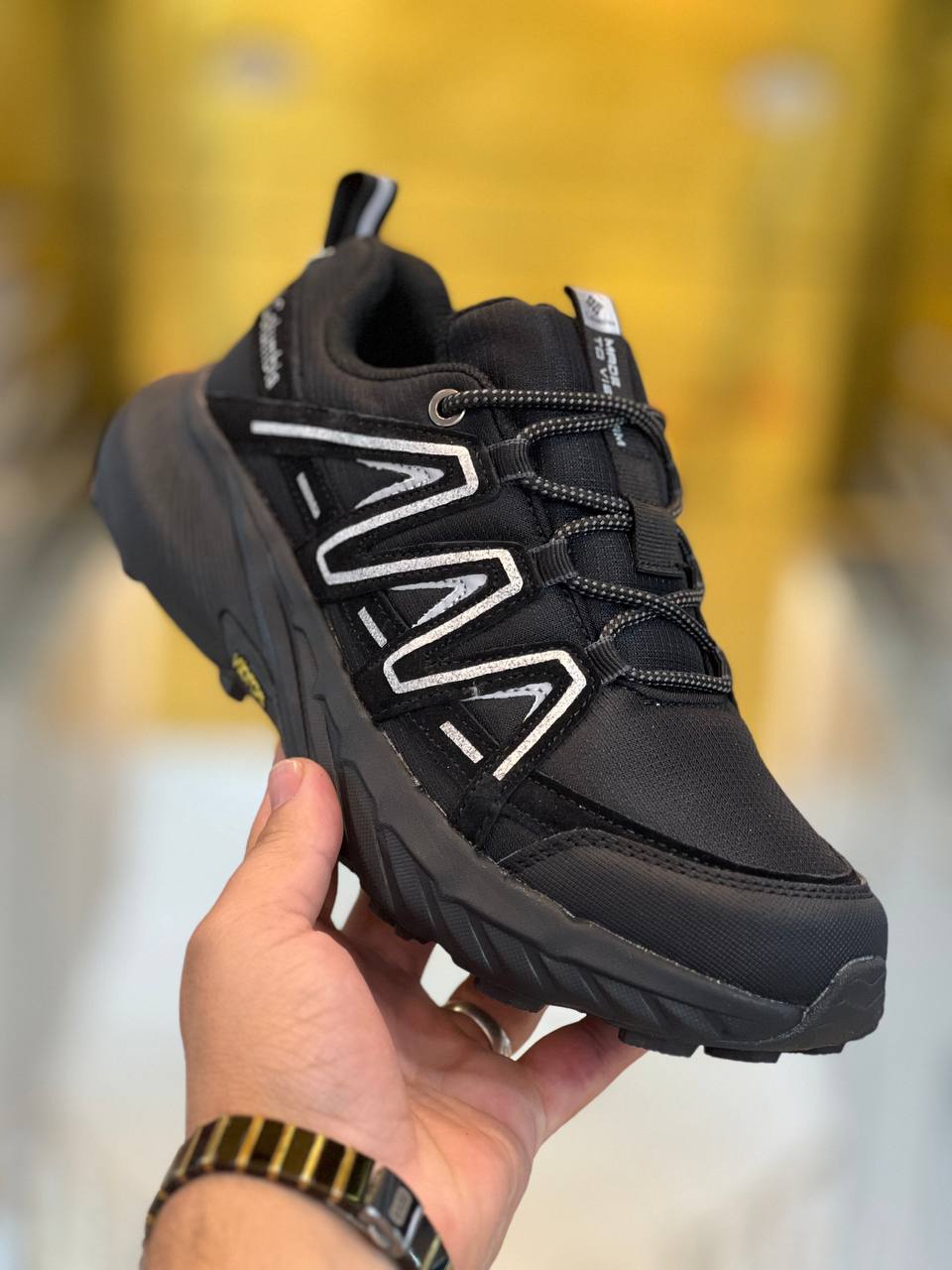 کتونی مسترکوالیتی طبیعت گردی کلمبیا ضدآب مردانه/سایز 40 الی 45/Columbia GORE-TEX/ضمانت کالا/فروش تک و عمده