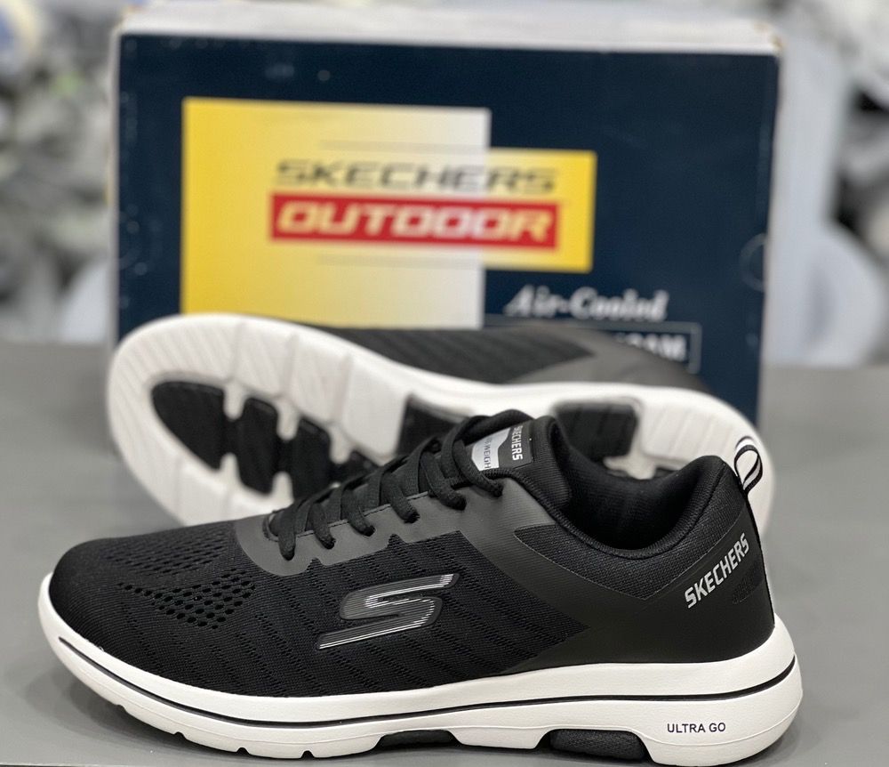 کتونی سایز بزرگ اسکیچرز اولترا گو/Skechers Ultra Go/ساخت ویتنام/سایز ۴۴ ۴۵ ۴۶ ۴۷ ۴۸/فروش تکی و عمده/ضمانت اصالت کالا/کیفیت مسترکوالیتیA