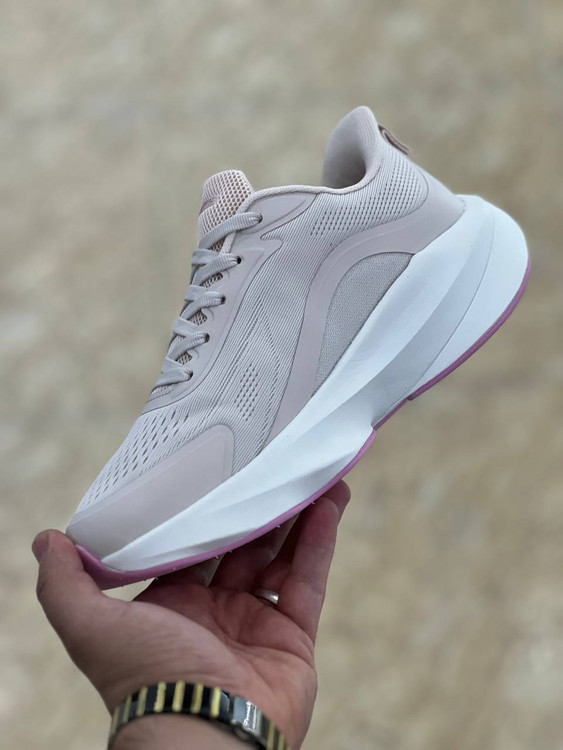 کتونی اسکیچرزهایپربرست رانینگ و پیاده رویی/Skechers Hyper Burst /ساخت ویتنام/سایز ۳۷ ۳۸ ۳۹ ۴۰/فروش تکی و عمده/ضمانت کیفیت کالا