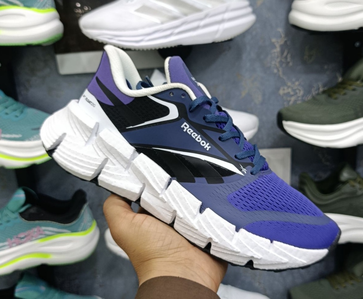 کتونی ویتنامی ریبوک پیاده رویی و روزمره Reebok ساخت ویتنام وارداتی سایز ۴۰ ۴۱ ۴۲ ۴۳ ۴۴ ۴۵فروش تکی و عمده ضمانت کیفیت کالا