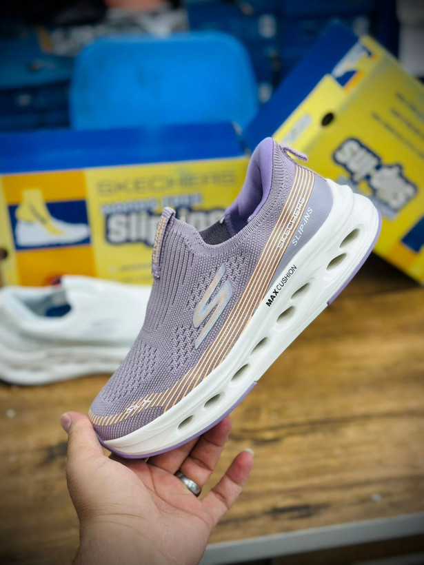 کتونی مسترکوالیتی اسکیچرز مکس کوشن |سایز۳۷ ۳۸ ۳۹ ۴۰|skechers max cushion/ساخت ویتنام/فروش تکی و عمده/ضمانت اصالت کالا /کیفیت مسترکوالیتی Aدرجه ۱