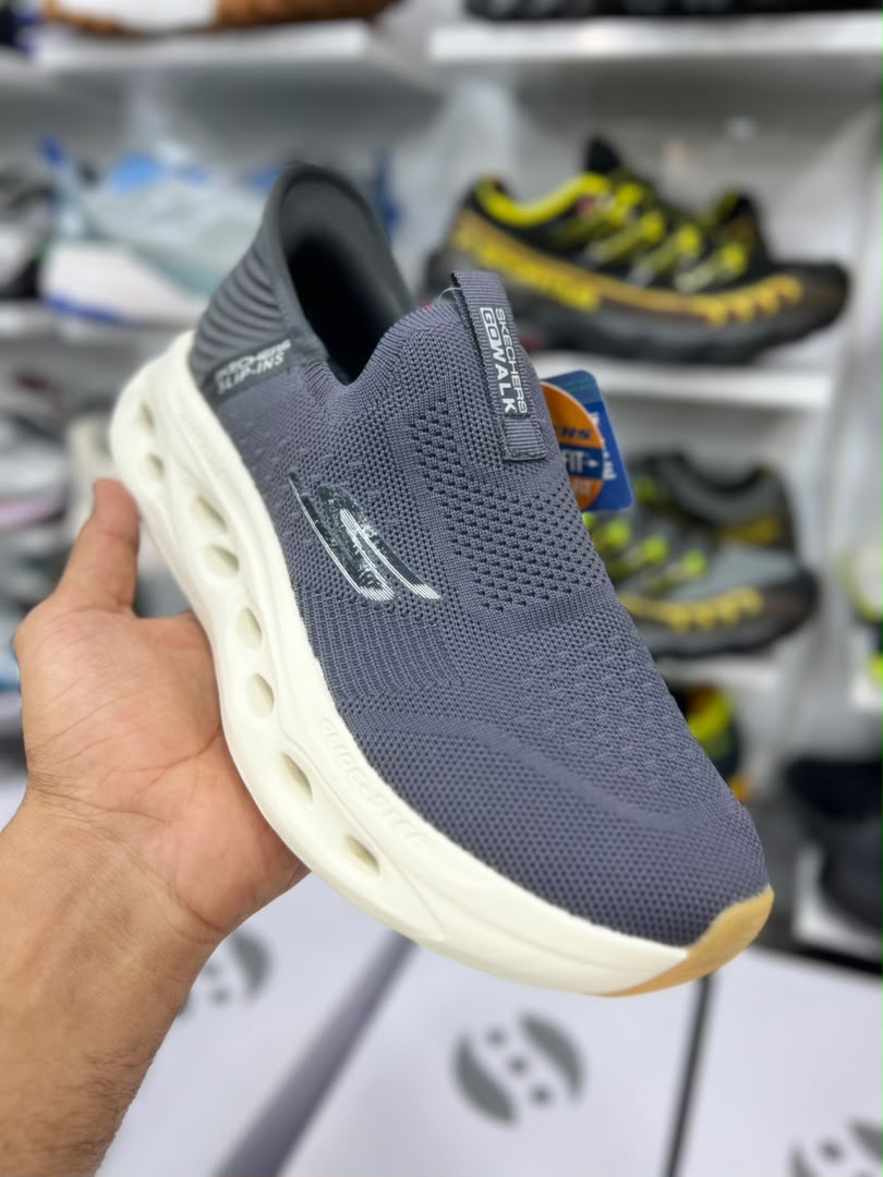 کتونی اسکیچرز طبی و راحتی گو والکSkechers go walk/ساخت ویتنام/مخصوص پیاده روی و روز مرگی/سایز ۴۰ 41 42 43 44 45/ضمانت اصالت کالا/کیفیت مسترکوالیتیA