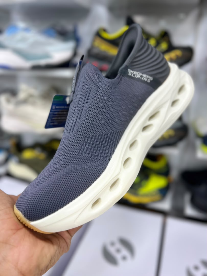 کتونی اسکیچرز طبی و راحتی گو والکSkechers go walk/ساخت ویتنام/مخصوص پیاده روی و روز مرگی/سایز ۴۰ 41 42 43 44 45/ضمانت اصالت کالا/کیفیت مسترکوالیتیA