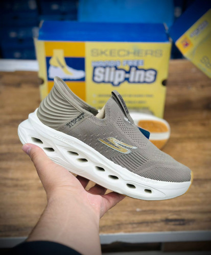 کتونی اسکیچرز طبی و راحتی گو والکSkechers go walk/ساخت ویتنام/مخصوص پیاده روی و روز مرگی/سایز ۴۰ 41 42 43 44 45/ضمانت اصالت کالا/کیفیت مسترکوالیتیA
