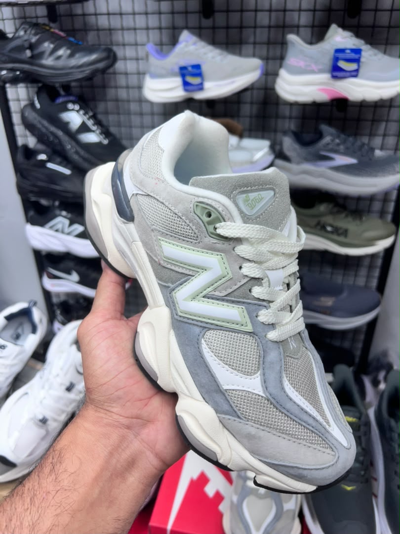 کتونی ویتنامی نیوبالانس ۹۰۶۰ پیاده رویی و روزمره/ Newbalance 9060/ ساخت ویتنام/ سایز ۴۰ ۴۱ ۴۲ ۴۳ ۴۴ ۴۵ فروش تک و عمده تضمین اصالت کالا کیفیت مسترکوالیتی A