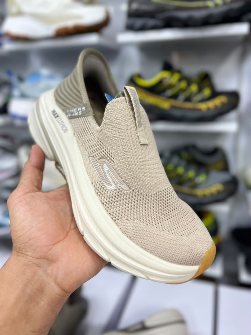 کتونی اسکیچرز اسلیپ اینز مردانه بدون بند مسترکوالیتی A/سبک و طبی و راحت/Skechers Slip _Ins /سایز ۴۰ ۴۱ ۴۲ ۴۳ ۴۴ ۴۵/ساخت ویتنام /فروش تکی و عمده/ضمانت اصالت کالا