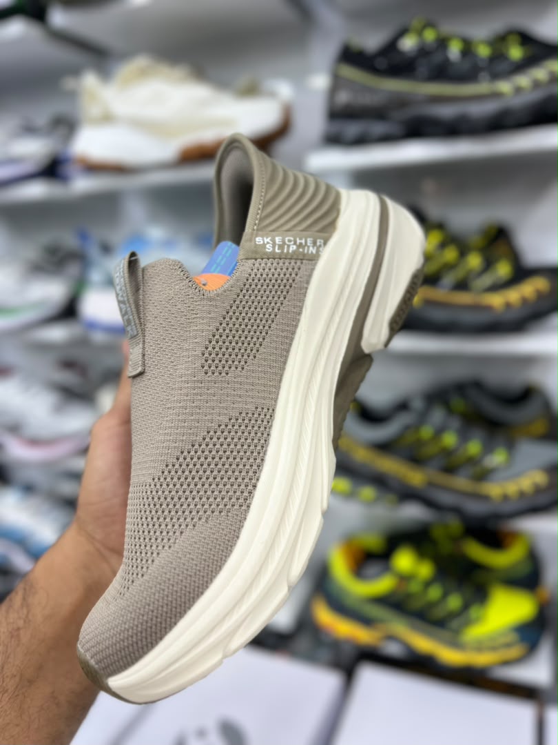 کتونی اسکیچرز اسلیپ اینز مردانه بدون بند مسترکوالیتی A/سبک و طبی و راحت/Skechers Slip _Ins /سایز ۴۰ ۴۱ ۴۲ ۴۳ ۴۴ ۴۵/ساخت ویتنام /فروش تکی و عمده/ضمانت اصالت کالا