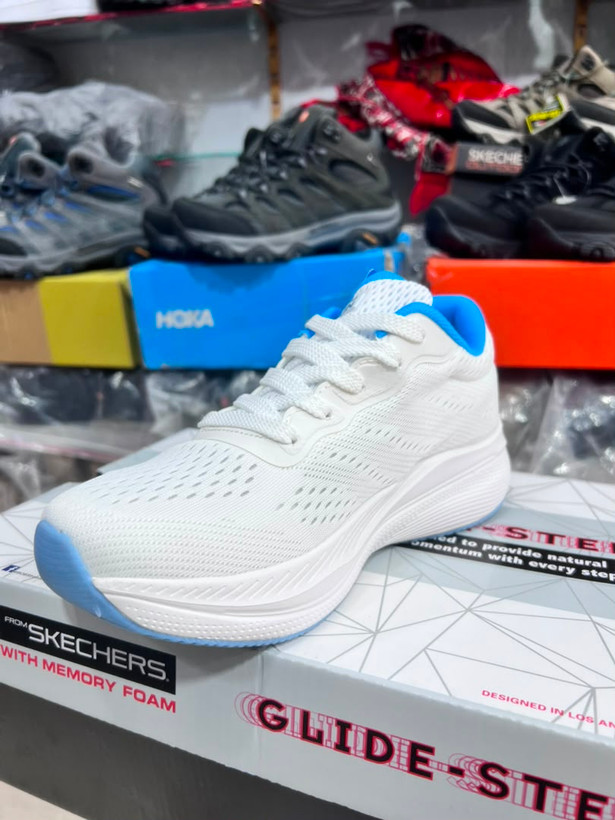 کتونی ویتنامی اسکیچرزمکس کوشن skechers max cushioning کیفیت مسترکوالیتیA /ساخت ویتنام/سایز بندی 37_۳۸_۳۹_۴۰/ضمانت اصالت کالا/فروش تکی و عمده