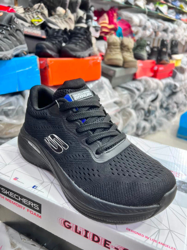 کتونی ویتنامی اسکیچرزمکس کوشن skechers max cushioning کیفیت مسترکوالیتیA /ساخت ویتنام/سایز بندی 37_۳۸_۳۹_۴۰/ضمانت اصالت کالا/فروش تکی و عمده