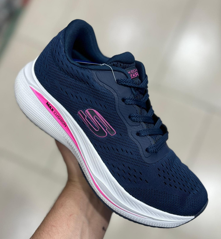 کتونی ویتنامی اسکیچرزمکس کوشن skechers max cushioning کیفیت مسترکوالیتیA /ساخت ویتنام/سایز بندی 37_۳۸_۳۹_۴۰/ضمانت اصالت کالا/فروش تکی و عمده